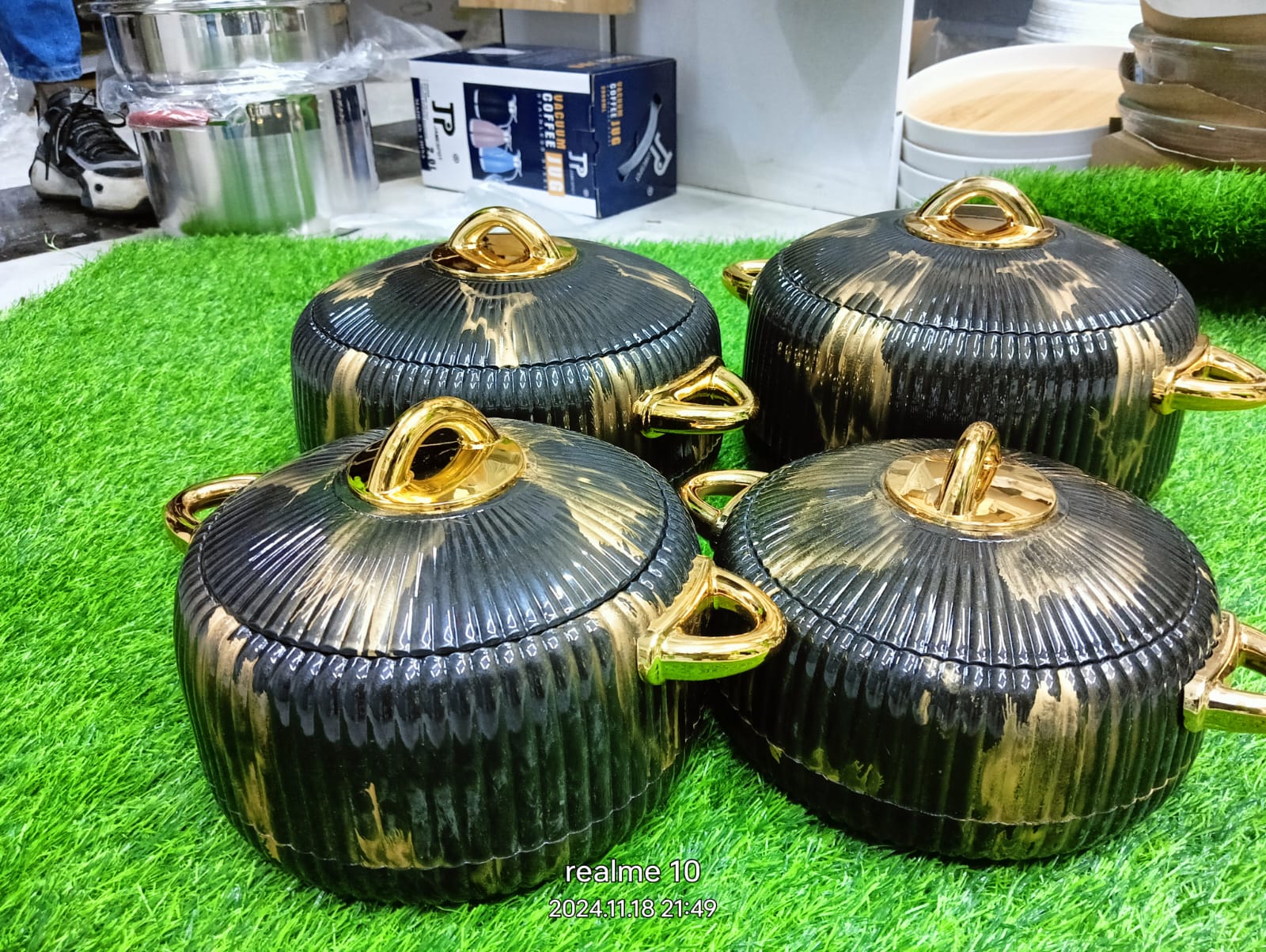 Hot pots